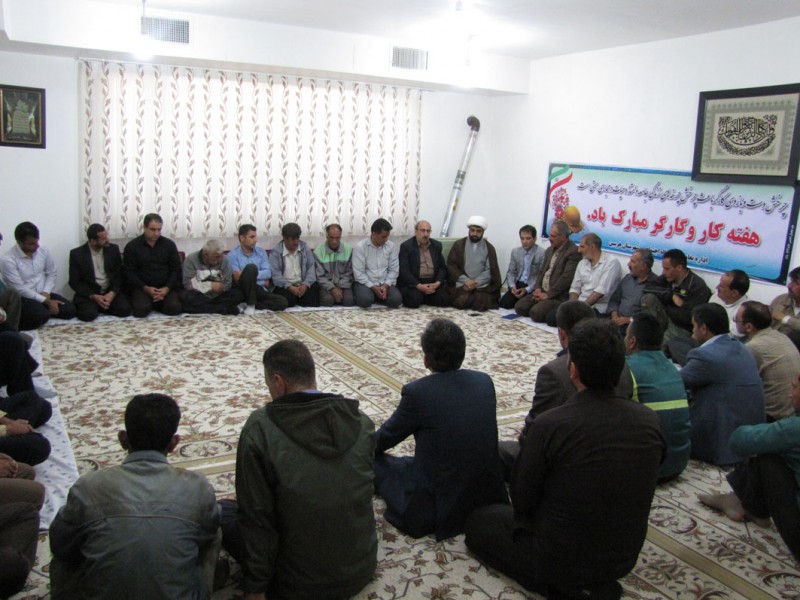 حجت الاسلام باقری : بحث بیکاری معضلات اجتماعی را در کنار خود دارد حجت الاسلام باقری : بحث بیکاری معضلات اجتماعی را در کنار خود دارد