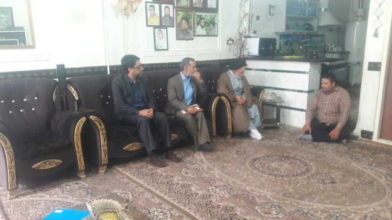 دیدار با خانوhده جانباز اسماعیل خروش در شهرک بلوردی 