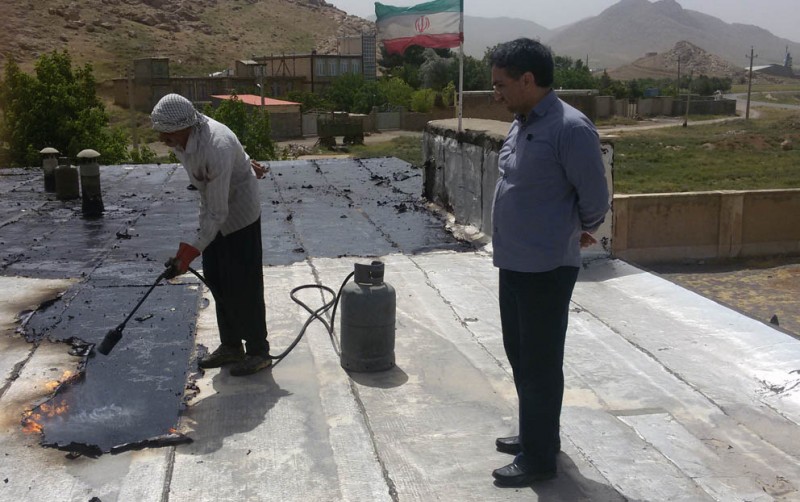 صرف هزینه 40میلیون ریالی جهت تعمیر مدرسه روستای فراش در هرسین