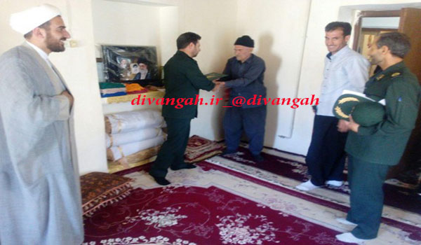 دیدار فرمانده سپاه ناحیه با خانواده معظم شهید خاکی پور در هرسین+تصویر دیدار فرمانده سپاه ناحیه با خانواده معظم شهید خاکی پور در هرسین+تصویر