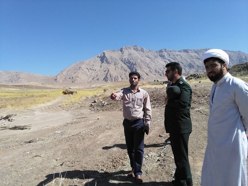 بازدید فرمانده سپاه ناحیه هرسین از روند اجرای بازسازی واقعه غدیر خم بازدید فرمانده سپاه ناحیه هرسین از روند اجرای بازسازی واقعه غدیر خم