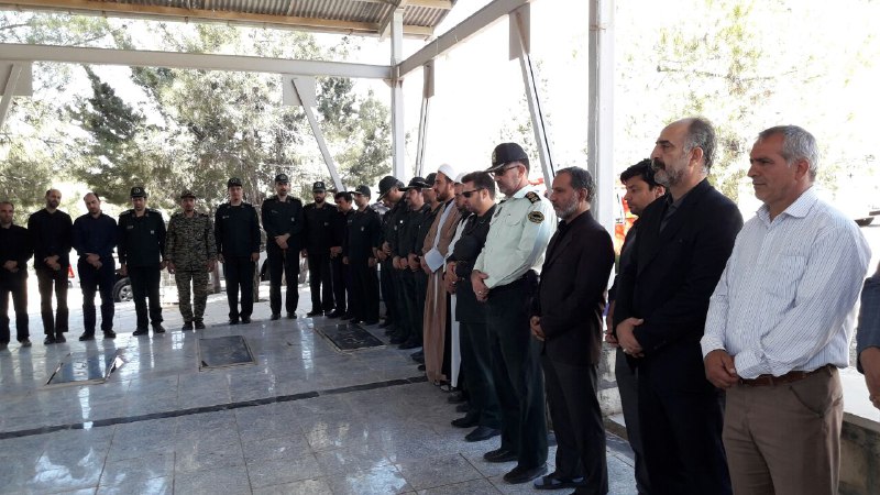 مراسم غبارروبی مزار شهدا در هرسین+تصویر مراسم غبارروبی مزار شهدا در هرسین+تصویر