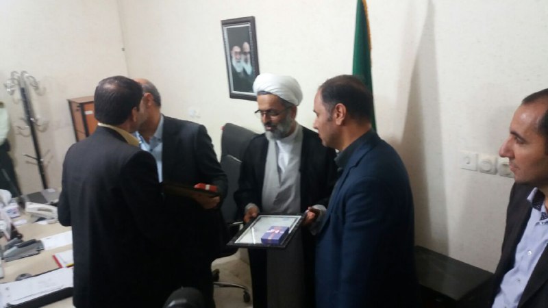 کیومرث اسدی به عنوان شهردار هرسین معارفه شد