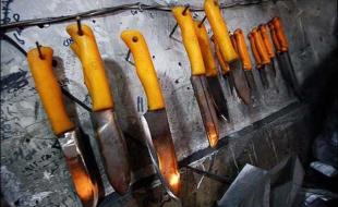 صد چاقوی بی‌دسته متولیان میراث فرهنگی/ تولیدکننده‌ها غلاف کنند