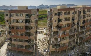 امدادگرهای توریست دردسرساز شدند / سلبریتی‌ها برگردند