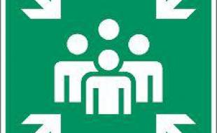 حضور برخی جریانات مشکوک در تجمع هایی برای مطالبات اقتصادی/ قدردانی مردم از نیروی انتظامی + فیلم