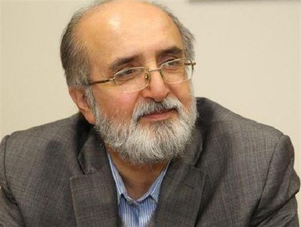 سود 300 هزار میلیاردی دولت از افزایش نرخ ارز در روزهای اخیر/ دولت اگر ادعا می کند کسری بودجه ندارد درآمد ناشی از افزایش قیمت ارز را به مردم بدهد