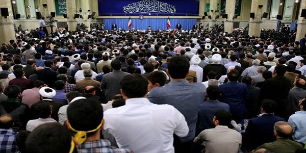 کشورهای اسلامی در اثر تمسک نجستن به قرآن دچار «بیماری ذلت» شده‌اند/ایران با عمل به قرآن مقابل آمریکا ایستاده و پیشرفت کرده است