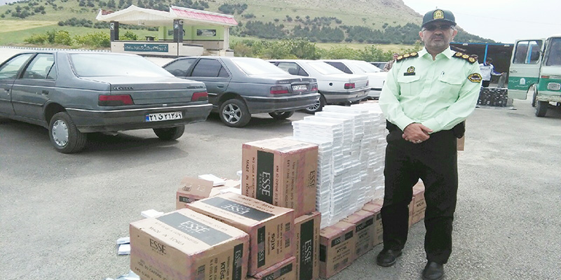 کشف بیش از 1میلیون نخ سیگار قاچاق در هرسین/ دستگیری 8نفر و توقیف 7دستگاه خودرو کشف بیش از 1میلیون نخ سیگار قاچاق در هرسین/ دستگیری 8نفر و توقیف 7دستگاه خودرو