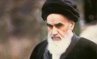 حرکت معمار کبیر انقلاب زمینه ساز فروپاشیدن کمونیسم شد/ لزوم حفظ یادگارهای امام 