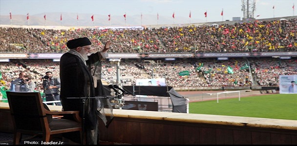 جوان‌ها راه‌حل مشکل هستند نه مشکل/ ملت ایران با شکست دادن تحریم سیلی دیگری به آمریکا خواهد زد