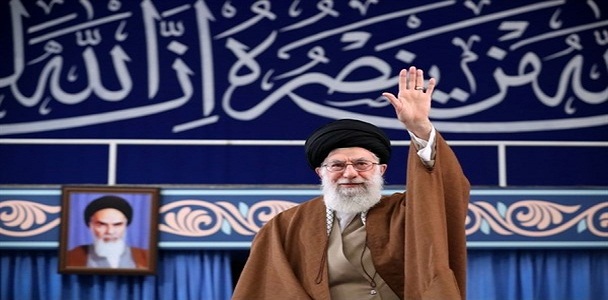 آمریکا چهل سال است که مغلوب جمهوری اسلامی شده است/ترامپ تتمه‌ آبروی آمریکا و لیبرال‌دموکراسی را برد