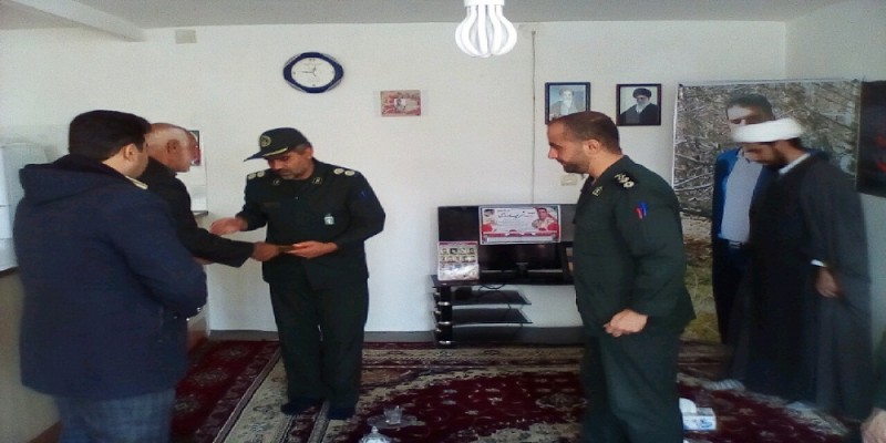 دیدار با خانواده شهید والامقام شریف نوروزی  دیدار با خانواده شهید والامقام شریف نوروزی