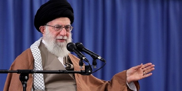 ممکن است آمریکا برای سال۹۷جنجال بکند ولی برای سال ۹۸ نقشه‌ای بکشد/جریان‌های سیاسی به دشمن میدان ندهند