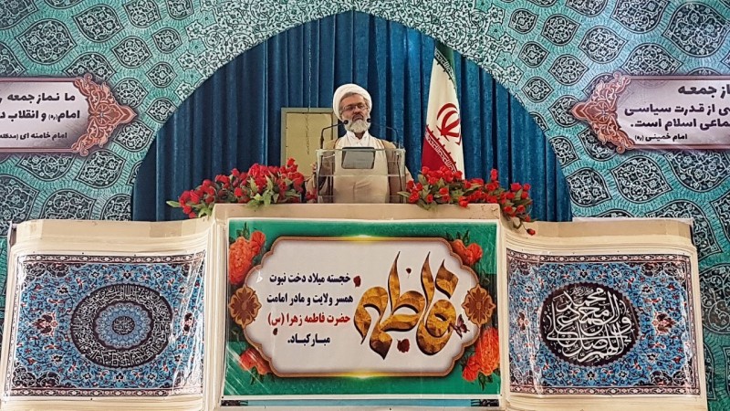 مشکل امروز انقلاب ما چنبره اختاپوس وار نسل اول و دوم انقلاب بر پیکر انقلاب است/ مبارزه با اشرافیت، جوانگرایی و مبارزه با فساد باید از مدعیان شروع شود مشکل امروز انقلاب ما چنبره اختاپوس وار نسل اول و دوم انقلاب بر پیکر انقلاب است/ مبارزه با اشرافیت، جوانگرایی و مبارزه با فساد باید از مدعیان شروع شود