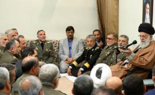 جلوه‌هایی از شعار « ارتش فدای ملت» را در مناطق سیل‌زده‌ دیدیم