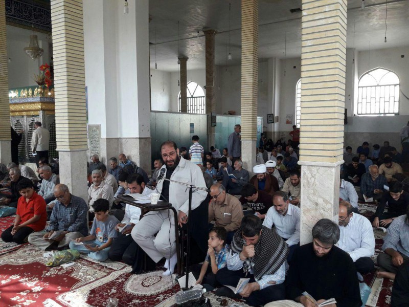 طنین دعای روح‌بخش عرفه در دارالمومنین هرسین