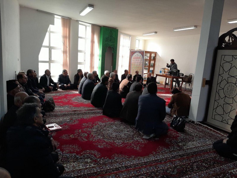  برگزاری جلسه توجیهی در خصوص برقی شدن چاه های کشاورزی شهرستان هرسین