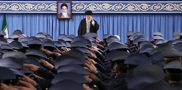 باید قوی شویم تا جنگ نشود و تهدید دشمن تمام شود/ درس ۱۹ بهمن ۵۷، اعتماد به وعده الهی و انتظار «رزق لا یحتسب» است