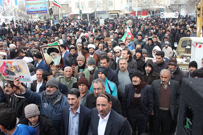 نمایش اقتدار و اتحاد در 22بهمن دارالمومنین هرسین نمایش اقتدار و اتحاد در 22بهمن دارالمومنین هرسین