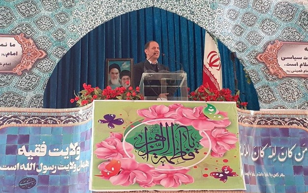 هرگونه طرفداری از کاندیداها توسط اینجانب ، امام جمعه و اعضای شورای تأمین تکذیب میگردد / با وجود دستگاههای احراز هویت در شعبات أخذ رای  امکان تخلف اصلا وجود ندارد