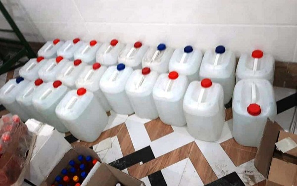 کشف 57 هزار لیتر موادضدعفونی احتکار شده در هرسین