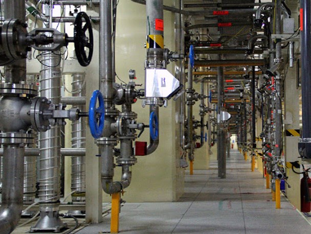 بجای توئیت‌های فریبکارانه و نامه‌های سرگشاده، به اعمال خود بیاندیشند