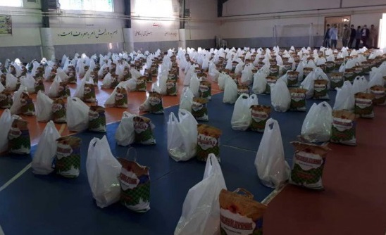 توزیع 870بسته غذایی در دهه ولایت و امامت در طرح نهضت کمک مومنانه در هرسین