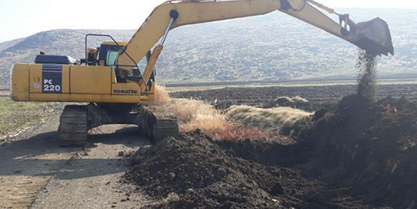 آغاز عملیات لایروبی کانال های زهکشی حوزه گاماسیاب هرسین آغاز عملیات لایروبی کانال های زهکشی حوزه گاماسیاب هرسین