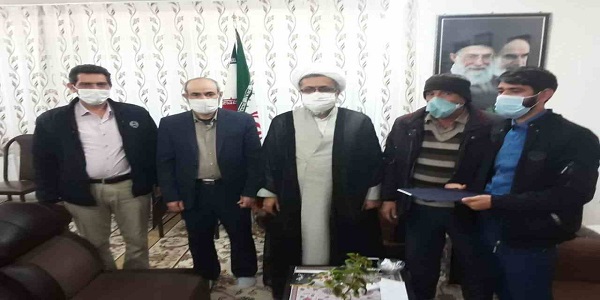 تجلیل از خادمین آرامستانها و فعالین در تدفین ، تغسیل و خاکسپاری متوفیان کرونائی در هرسین