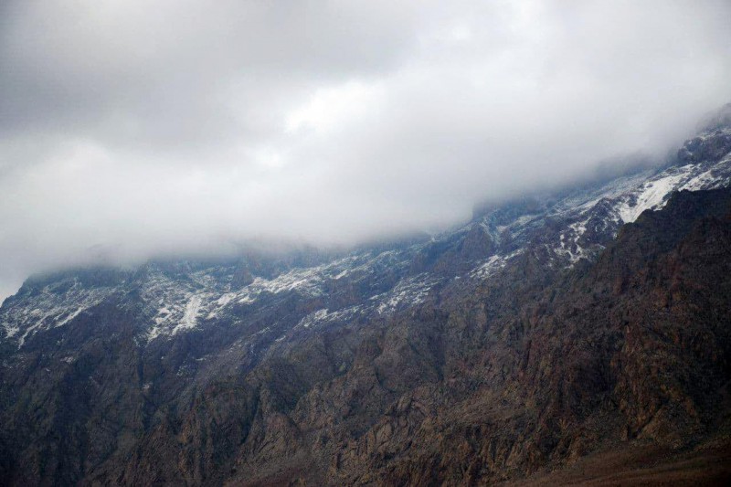 تصویری از بارش برف در ارتفاعات هرسین