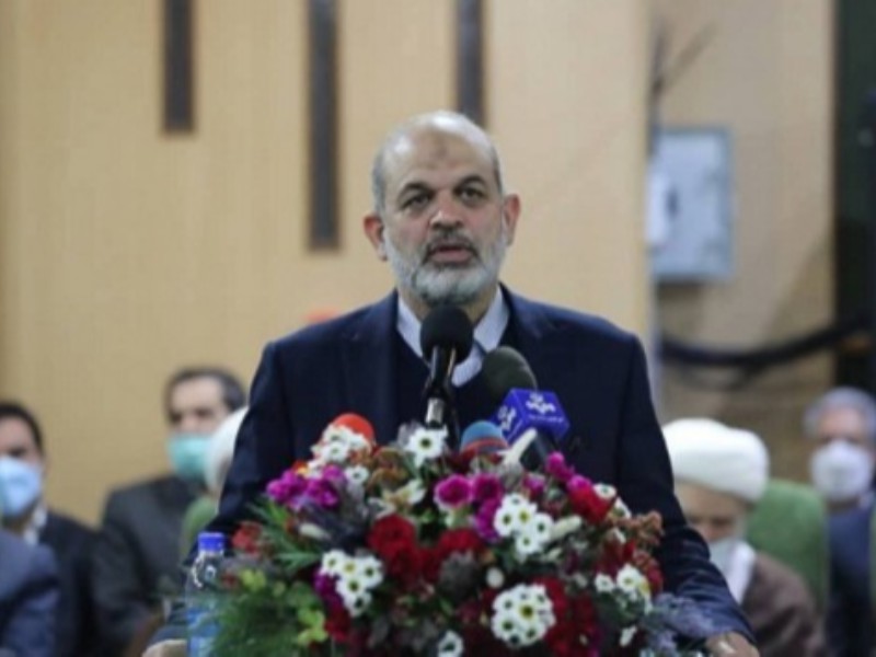 خدمت به مردم ملاک اصلی انتصاب مسئولان است خدمت به مردم ملاک اصلی انتصاب مسئولان است