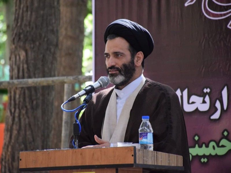 امام (ره) به جای اینکه با کدخدا ببندد با خدا بسته بود/ در انتخابات اول حضور مردم مهم است و دوم انتخاب درست امام (ره) به جای اینکه با کدخدا ببندد با خدا بسته بود/ در انتخابات اول حضور مردم مهم است و دوم انتخاب درست