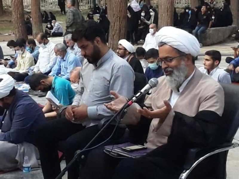 طنین دعای روحبخش عرفه در دارالمومنین هرسین طنین دعای روحبخش عرفه در دارالمومنین هرسین