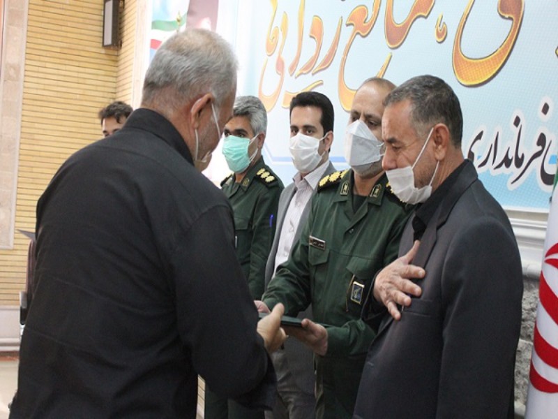 مراسم تجلیل از رزمندگان و یادگاران ۸ سال دفاع مقدس در شهرستان هرسین مراسم تجلیل از رزمندگان و یادگاران ۸ سال دفاع مقدس در شهرستان هرسین