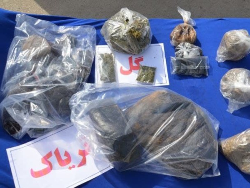 کشف بیش از 4 کیلوگرم مواد مخدر در هرسین کشف بیش از 4 کیلوگرم مواد مخدر در هرسین