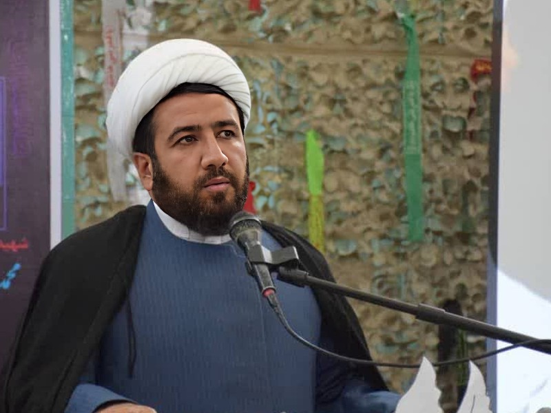شهید سلیمانی با دفاع ازدیگر مذاهب الگویی اصیل از اسلام ناب محمدی را معرفی می کرد شهید سلیمانی با دفاع ازدیگر مذاهب الگویی اصیل از اسلام ناب محمدی را معرفی می کرد