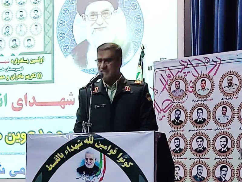 سردار جاویدان: شهید پشت پا می زند به لذت های دنیایی و با خدای خود معامله می کند سردار جاویدان: شهید پشت پا می زند به لذت های دنیایی و با خدای خود معامله می کند