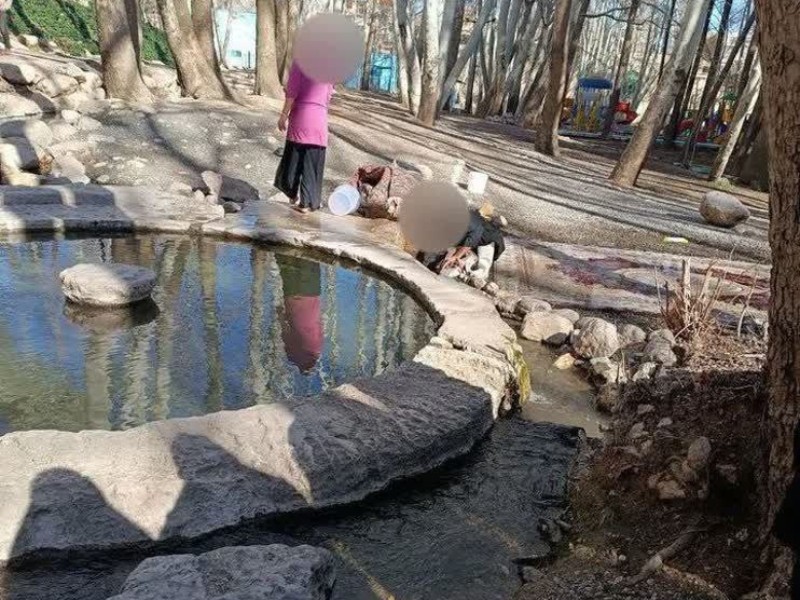 برداشتن حصارکشی و شستشوی قالی در سراب هرسین! برداشتن حصارکشی و شستشوی قالی در سراب هرسین!