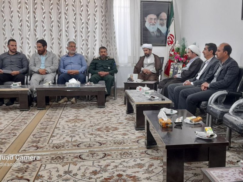 کلید واژه بسیج انقلابی و جهادی عمل کردن است کلید واژه بسیج انقلابی و جهادی عمل کردن است