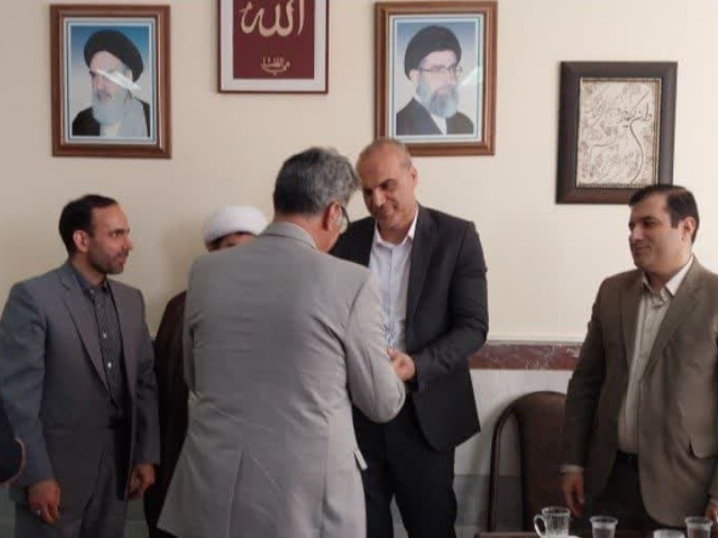 مراسم تودیع و معارفه رئیس جدید دانشگاه پیام هرسین انجام شد