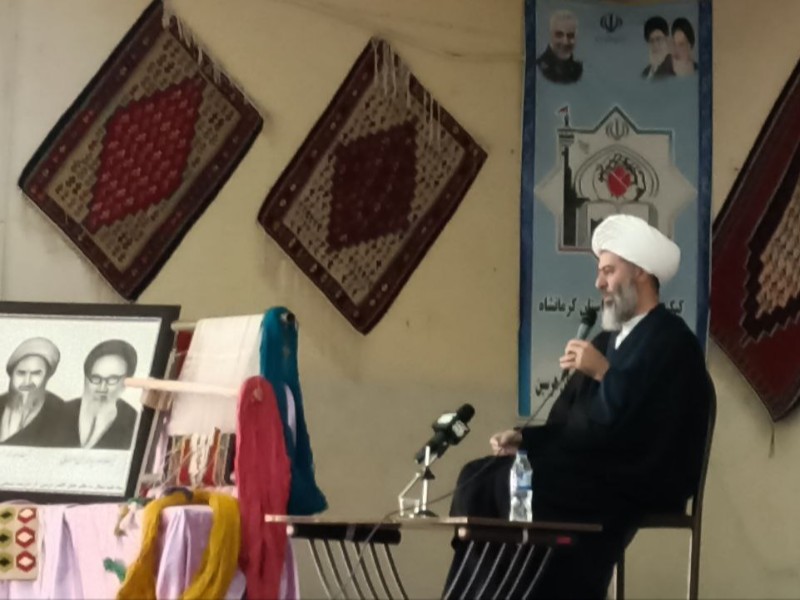 علمای هرسین در ارتقا معنویت مردم کوشا بودند علمای هرسین در ارتقا معنویت مردم کوشا بودند