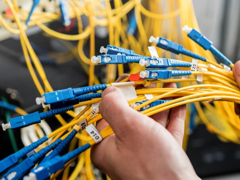 اجرای فیبر نوری در 50درصد ادارت هرسین