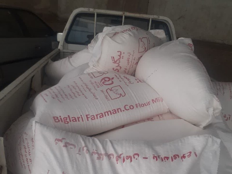 کشف 22کیسه آرد احتکار شده در هرسین کشف 22کیسه آرد احتکار شده در هرسین