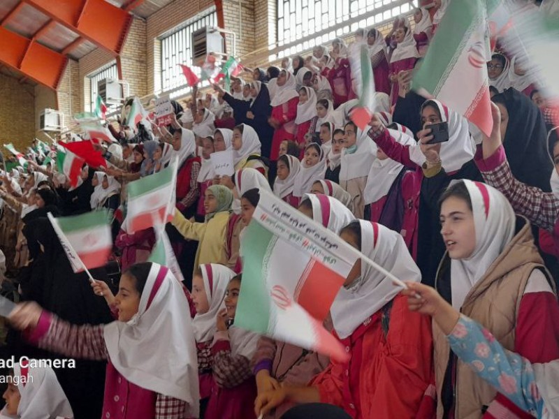 اجتماع بزرگ استکبار ستیزی در هرسین اجتماع بزرگ استکبار ستیزی در هرسین