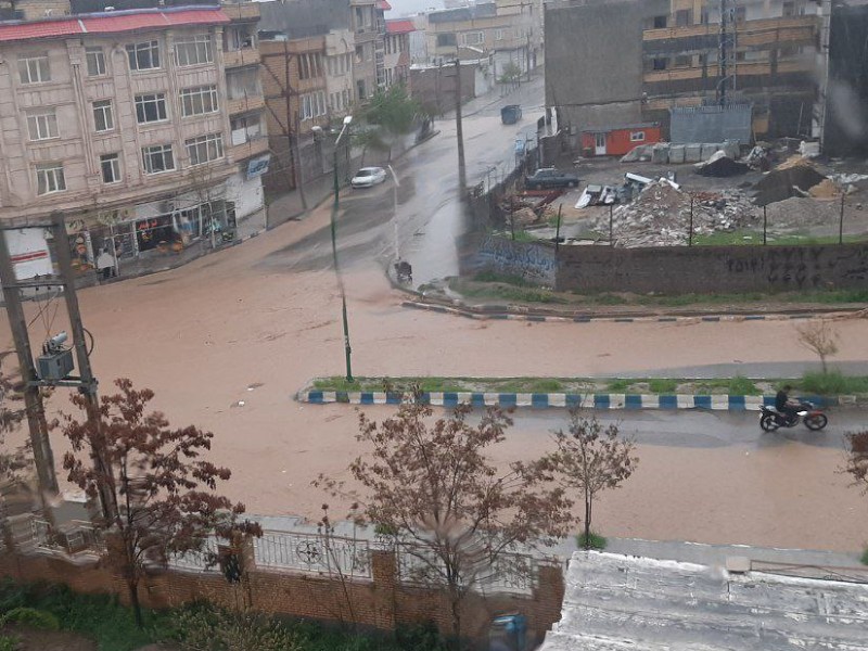 لزوم ساماندهی مسیر های عبور آب‌های سطحی در هرسین