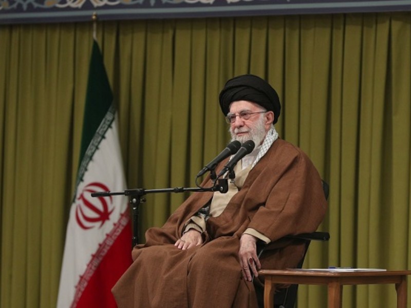 هر کسی مزدوری آمریکاییها را قبول کند ملت ایران او را زیر گامهای خود لگدمال می کند/شبهه افکنی یکی از کارهای اساسی دشمن است هر کسی مزدوری آمریکاییها را قبول کند ملت ایران او را زیر گامهای خود لگدمال می کند/شبهه افکنی یکی از کارهای اساسی دشمن است