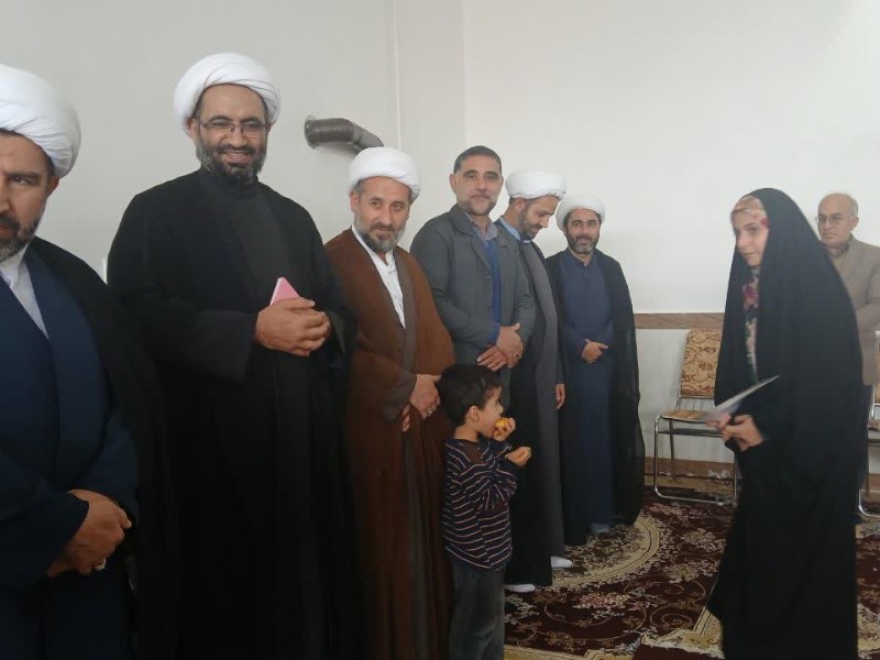 تجلیل از فعالین و برترین های قرآنی در هرسین