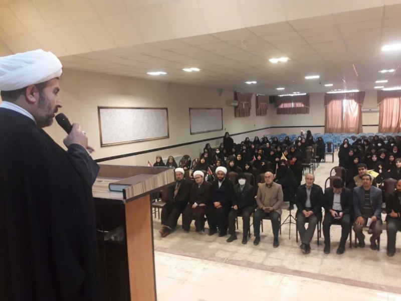 اجتماع بزرگ دختران حاج قاسم در هرسین برگزار شد اجتماع بزرگ دختران حاج قاسم در هرسین برگزار شد