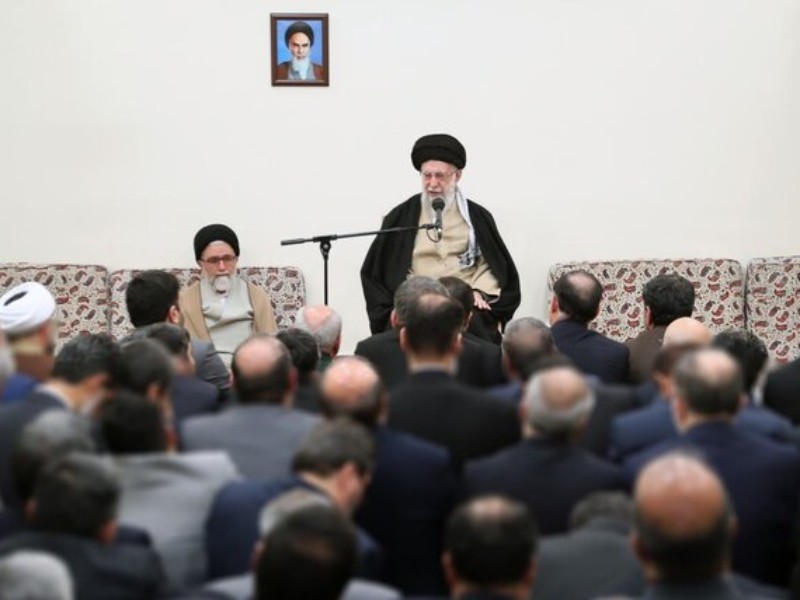 تنها راهحل مشکلات، پایبندی به مبانی انقلاب است/حفظ رویکرد انقلابی، مهمترین ویژگی وزارت اطلاعات از ابتدا تاکنون تنها راهحل مشکلات، پایبندی به مبانی انقلاب است/حفظ رویکرد انقلابی، مهمترین ویژگی وزارت اطلاعات از ابتدا تاکنون